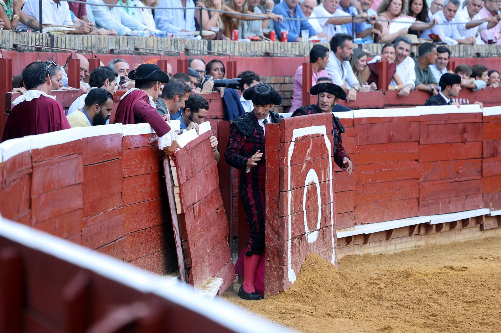 Toros La Merced 2025: Imágenes de la corrida de David de Miranda, Marco Pérez y Borja Jiménez