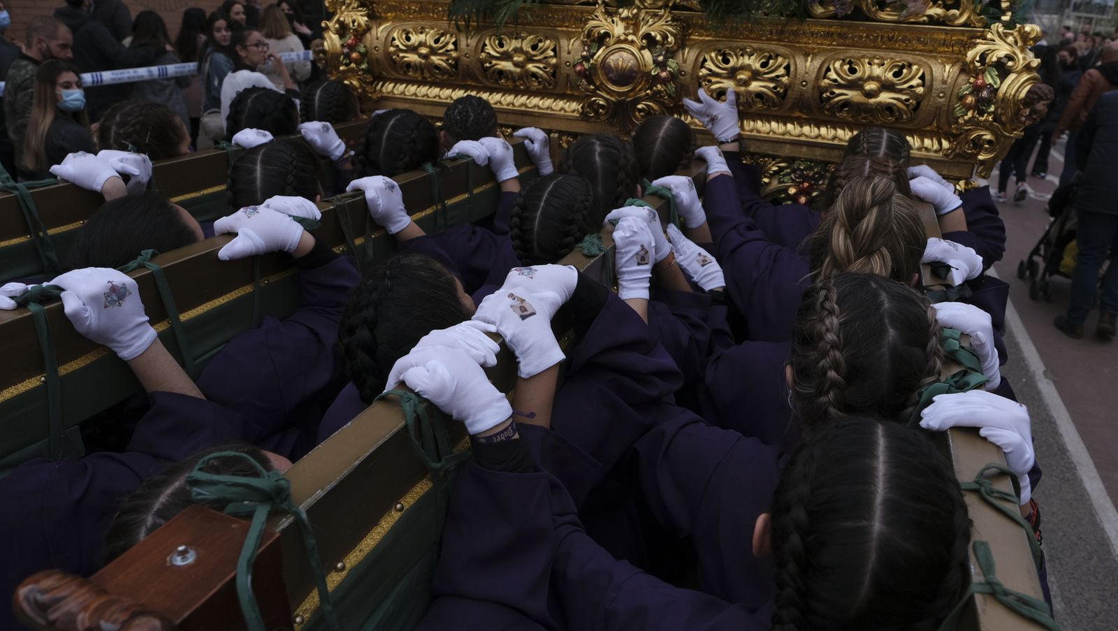 Procesión del Encuentro en Almería, en imágenes.