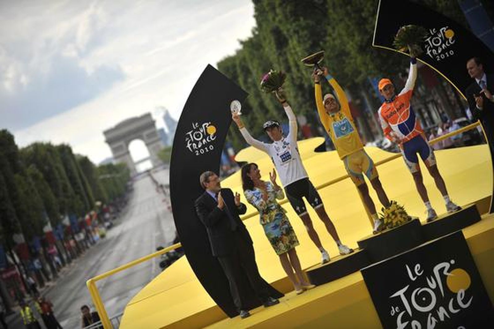 El podio del Tour: Contador, Schleck y Menchov.

Foto: EFE/ AFP/ Reuters