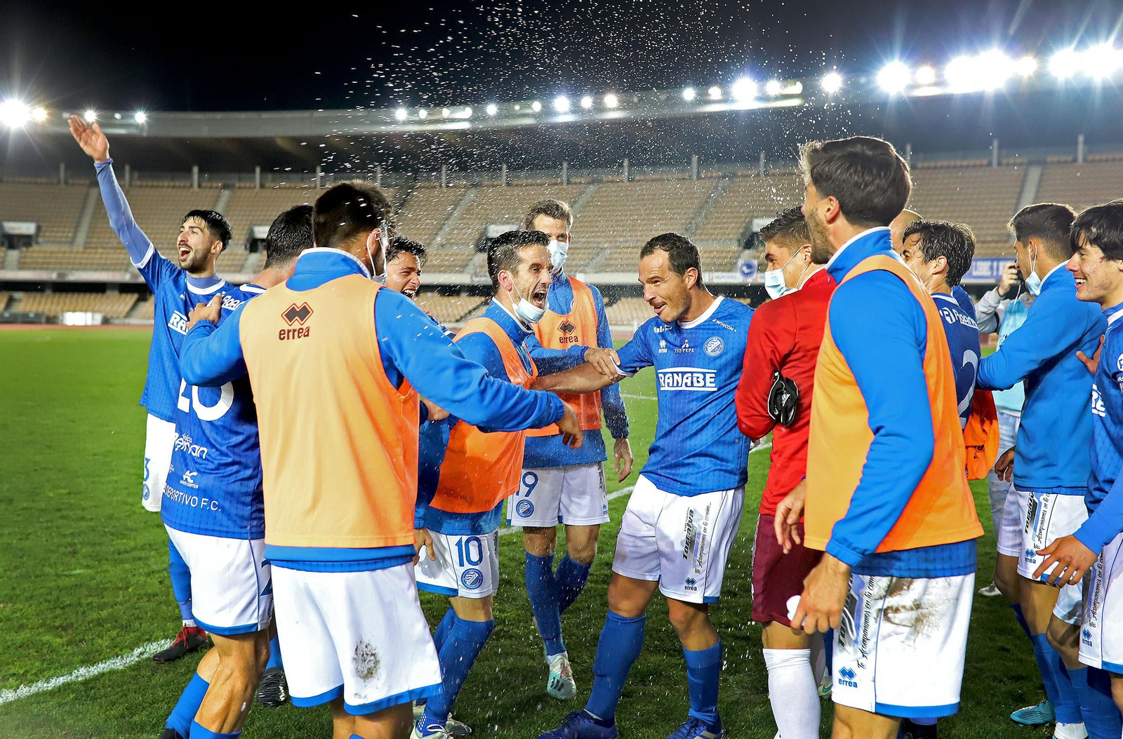 Imágenes del partido entre el Xerez DFC-Conil