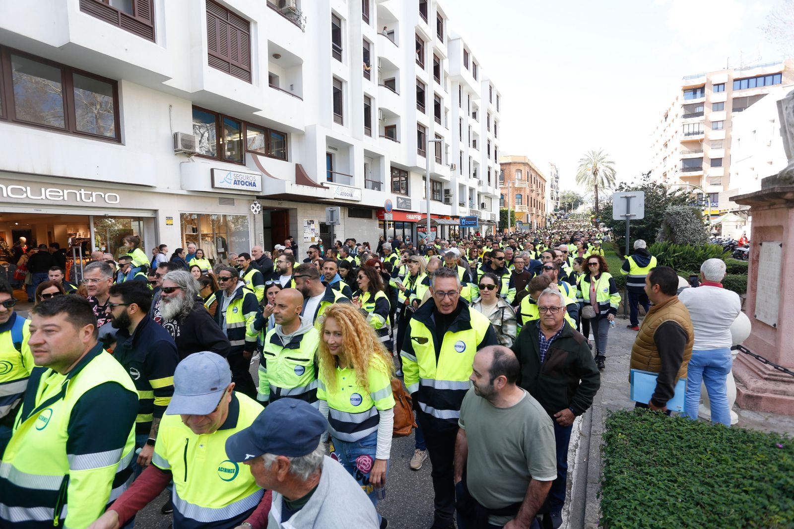 Las fotos de la manifestación de los trabajadores en huelga de Acerinox en Algeciras