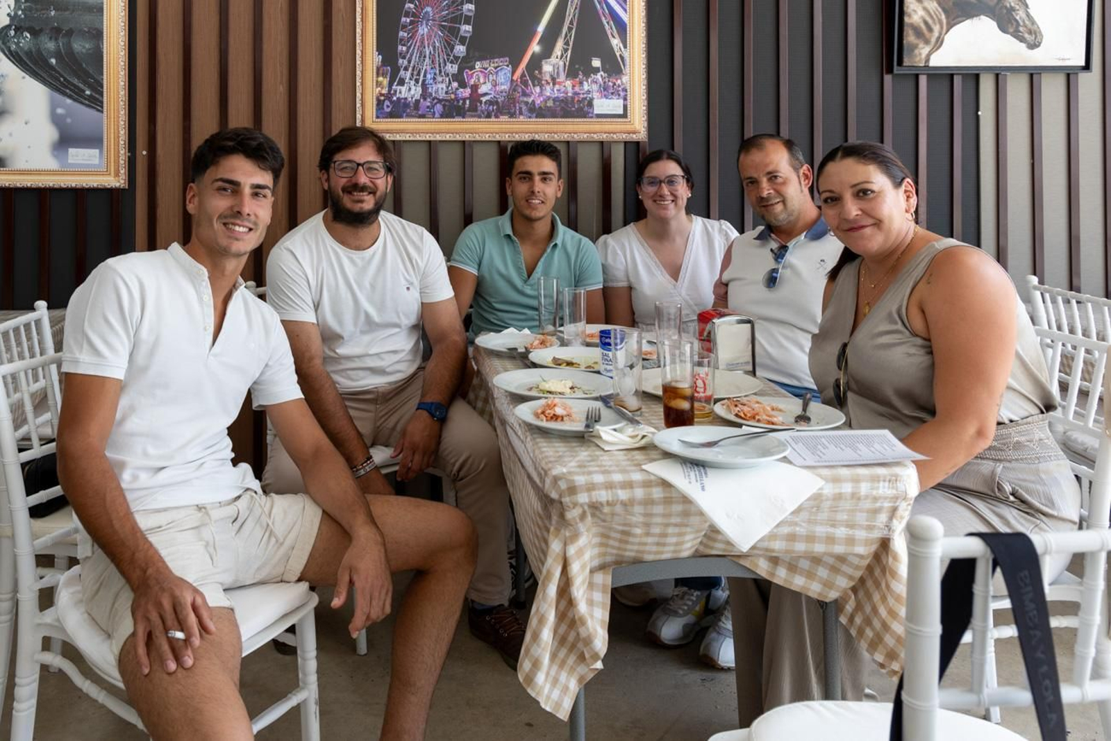 Música, risas y buen ambiente en la Feria de Andújar en su jornada de día