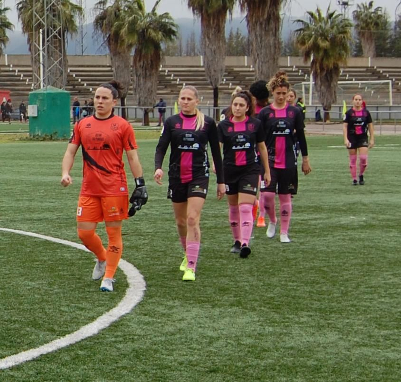 Oihana Aldai encabeza la salida del Pozoalbense a la Ciudad Deportiva para medirse al Córdoba Femenino.