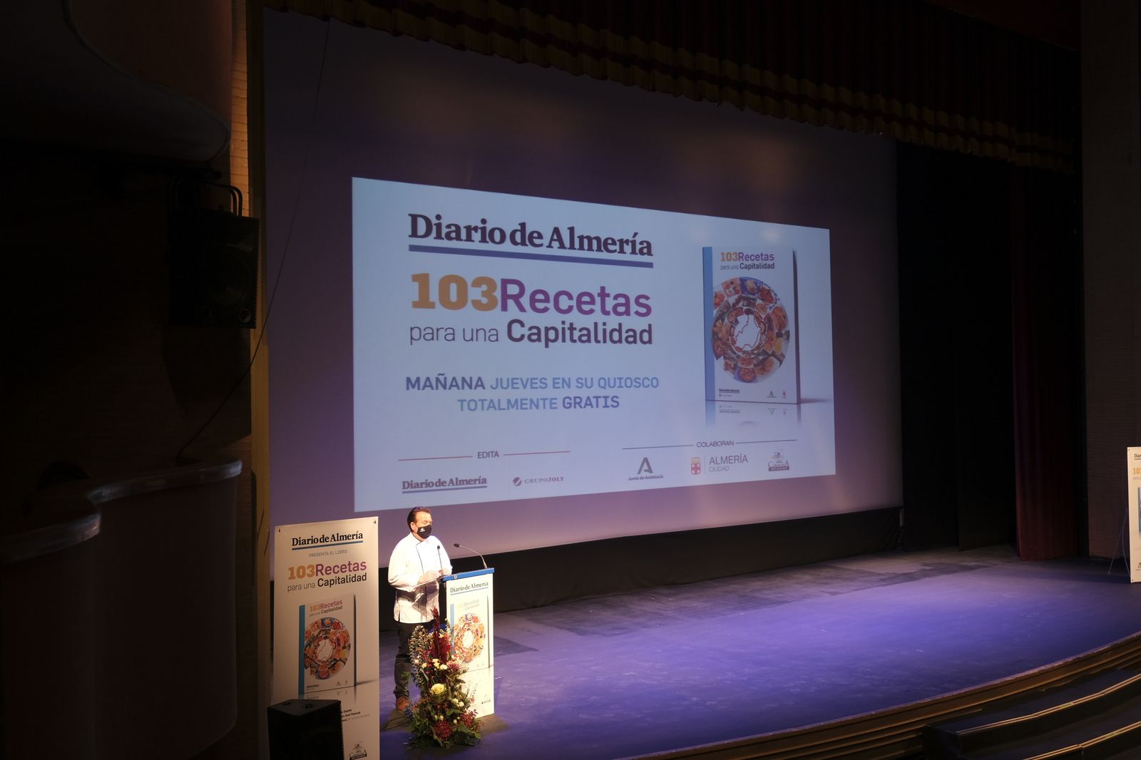 Fotogalería presentación libro '103 Recetas para una Capitalidad'. Almería