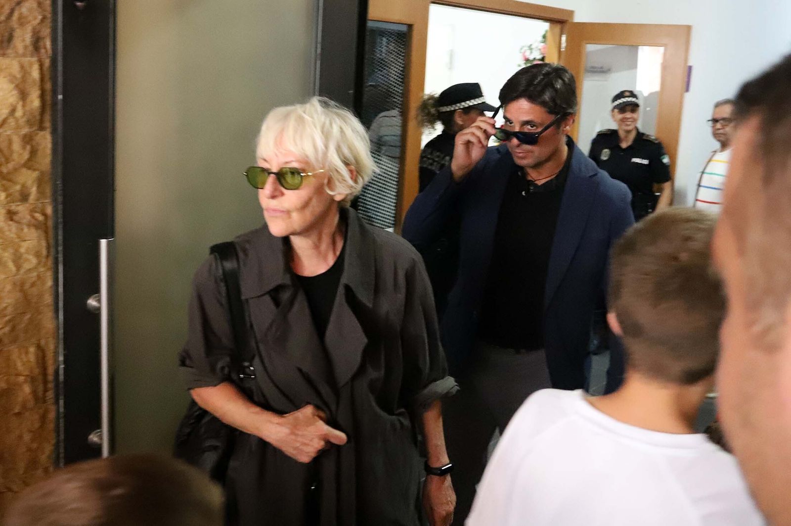 Personalidades y amigos que arroparon a la familia de Jesús Quintero, en imágenes