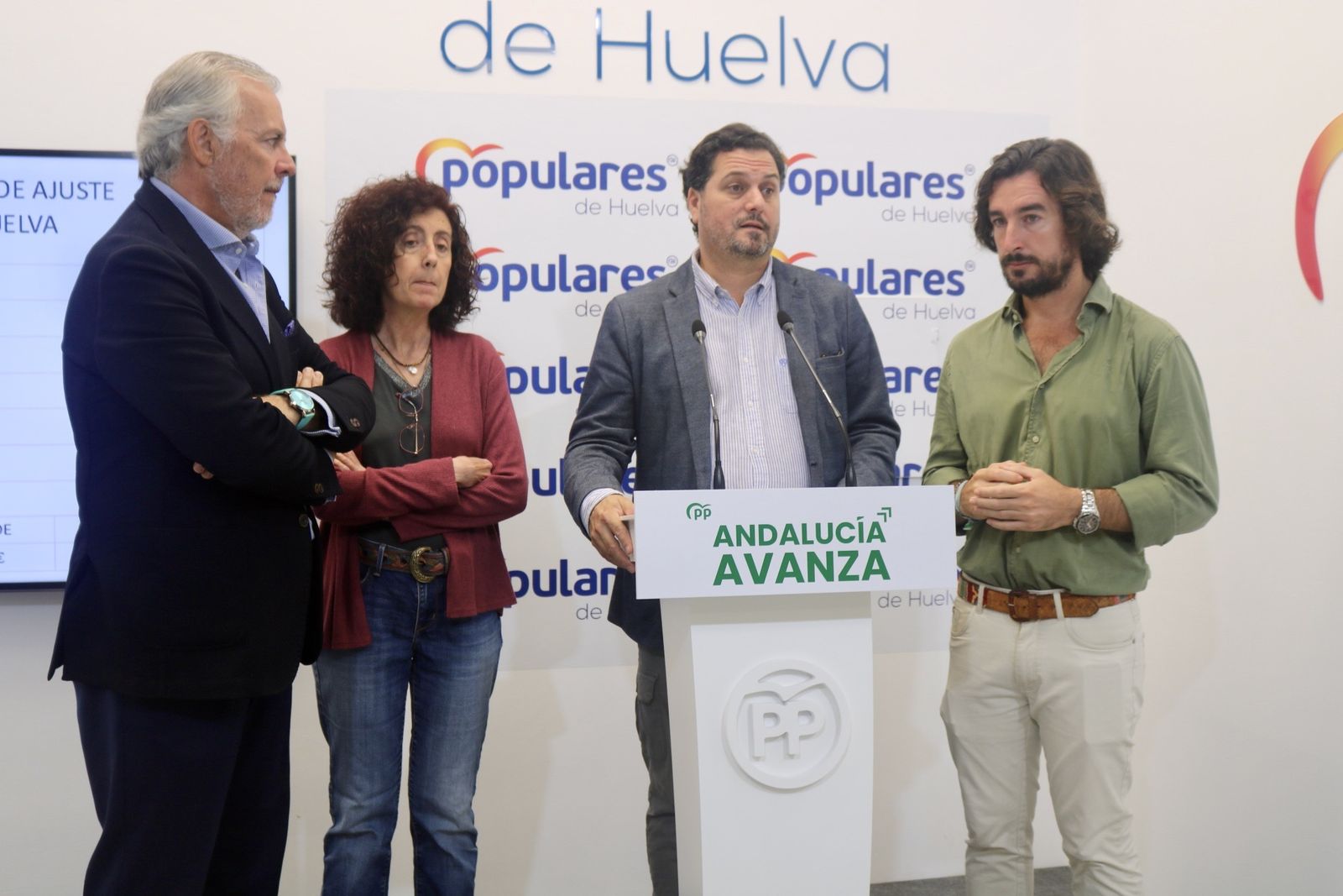 Los concejales del Partido Popular en rueda de prensa.