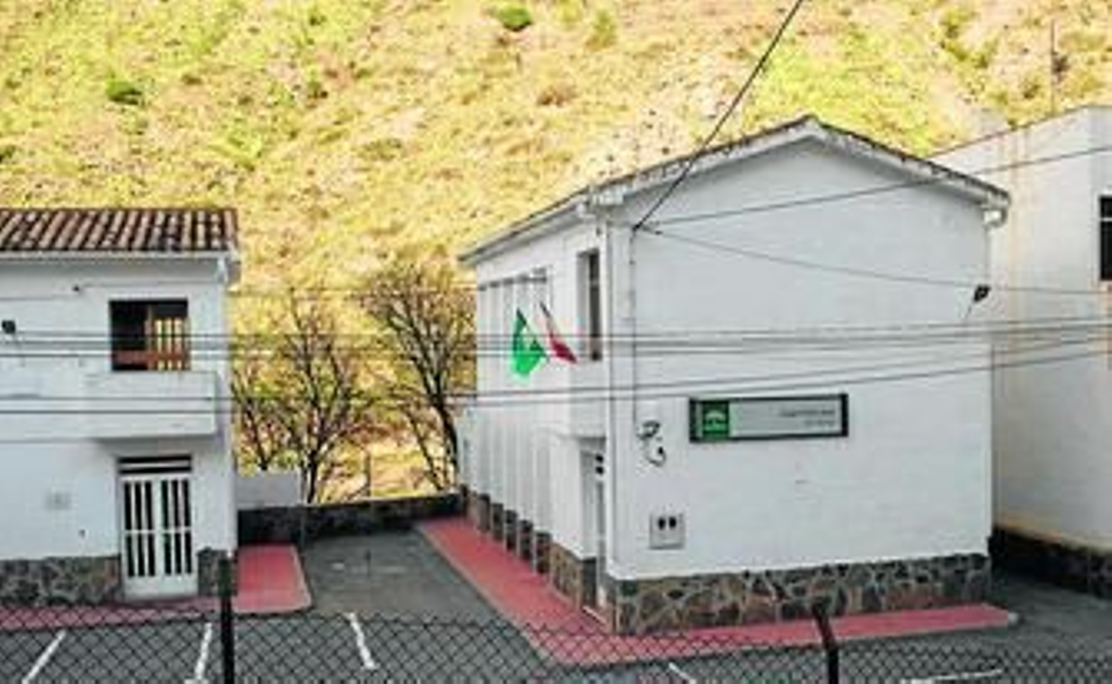 Padres y Ayuntamiento reclaman desde hace meses.