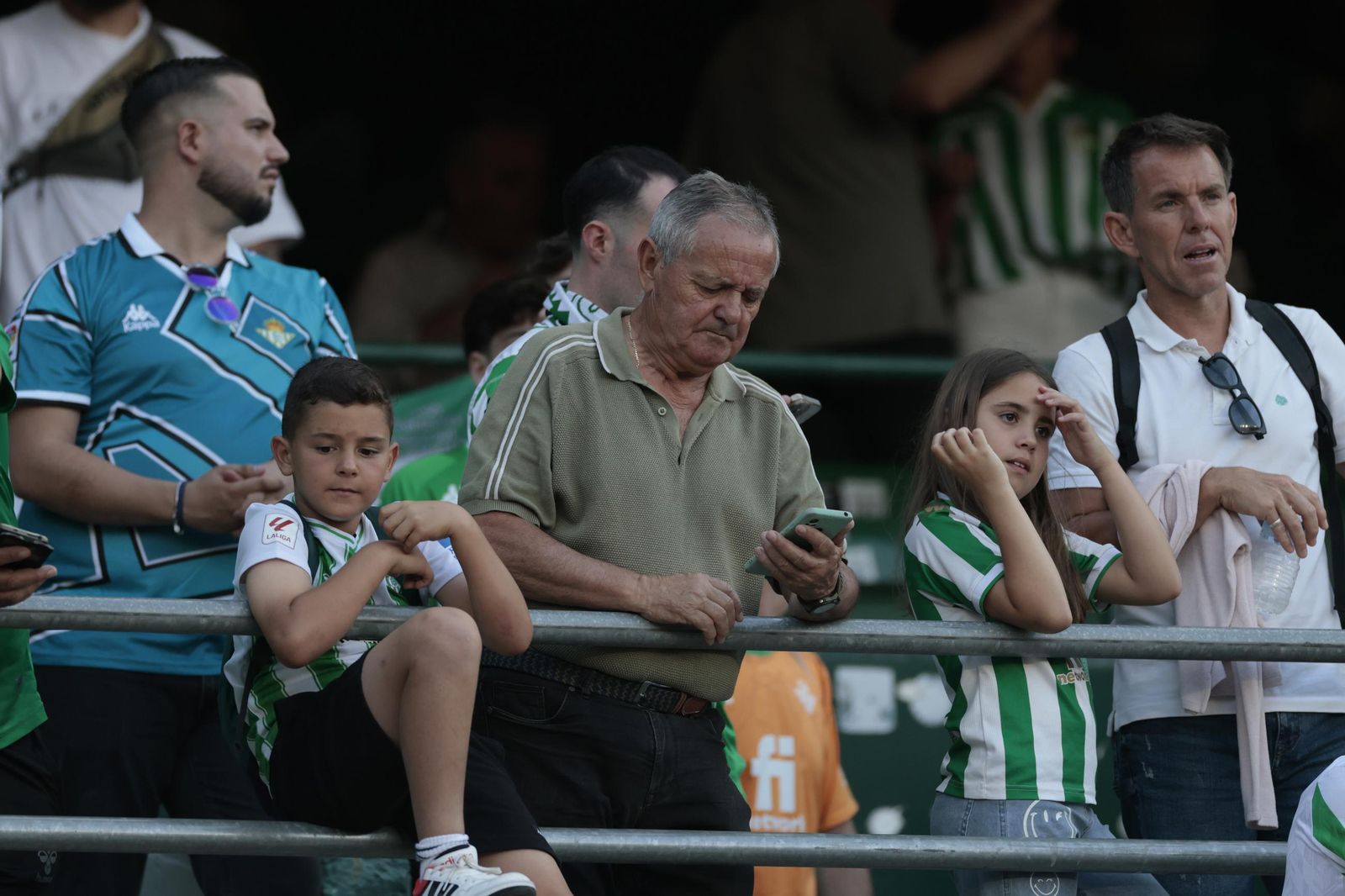 Búscate en las fotos del Betis - Valencia