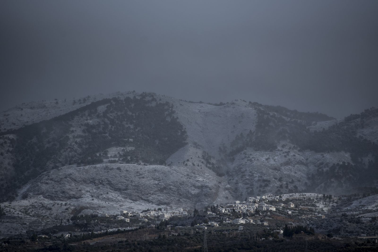 Imágenes de las carreteras cortadas en Granada por la borrasca Gloria