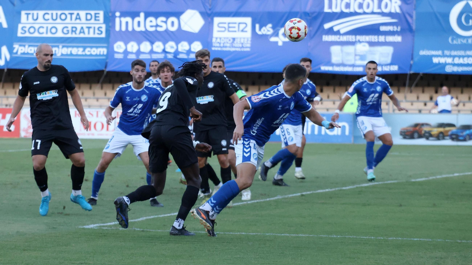 Imágenes del partido entre Xerez DFC y Juventud Torremolinos en Chapín