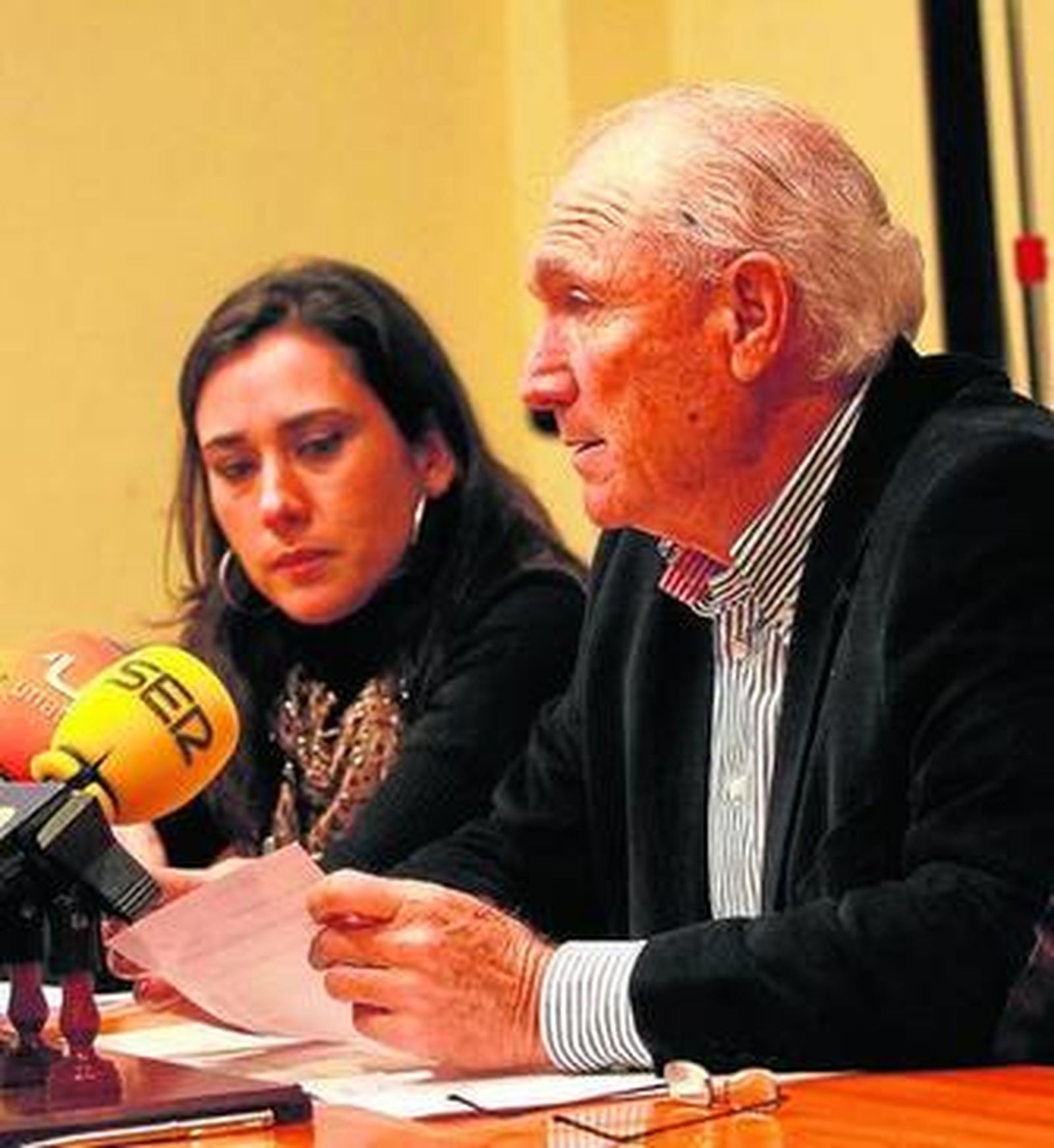 Rafael España y Rocío Arrabal, en su comparecencia de ayer.