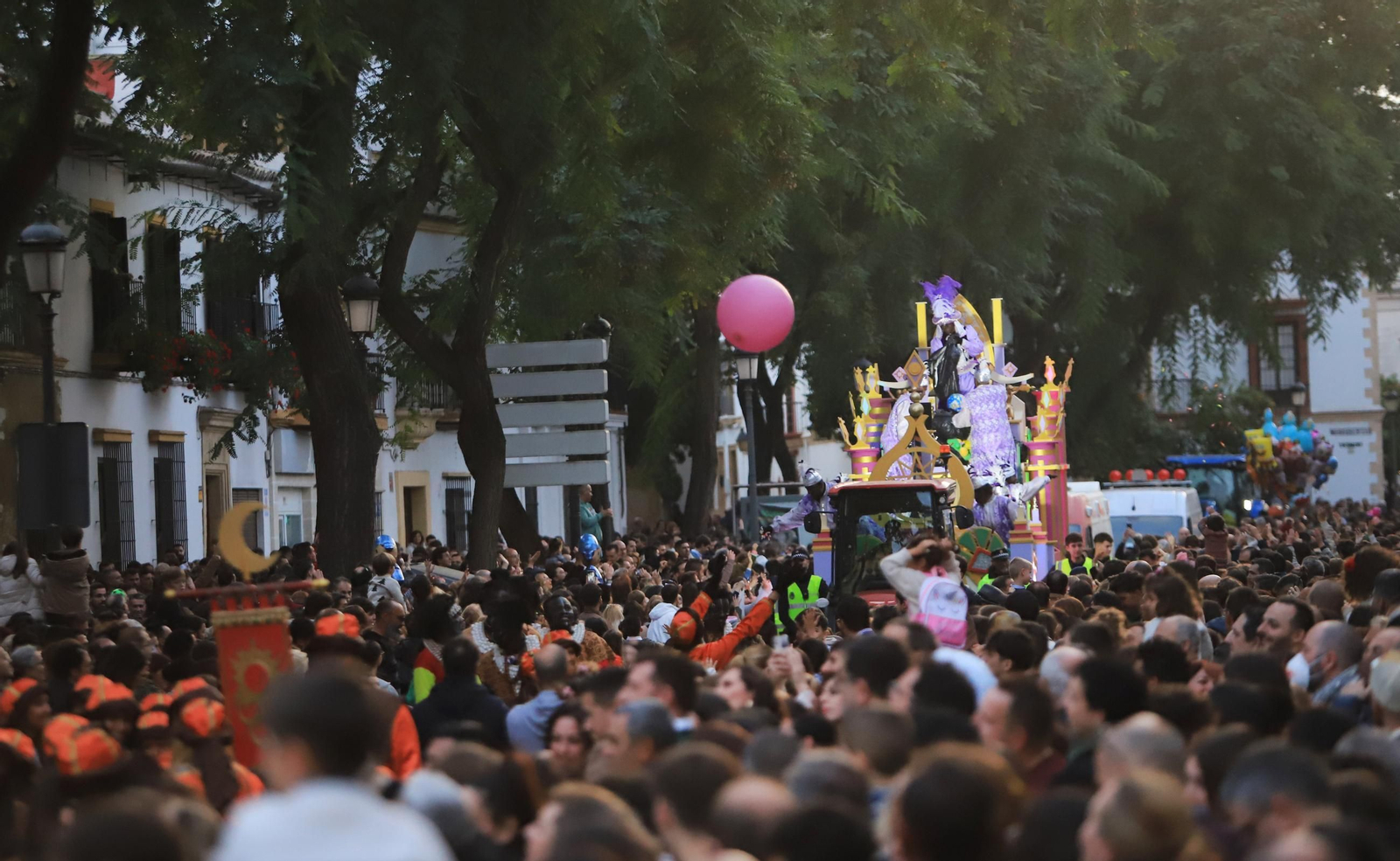 Imágenes de la Cabalgata de los Reyes Magos de Jerez 2025