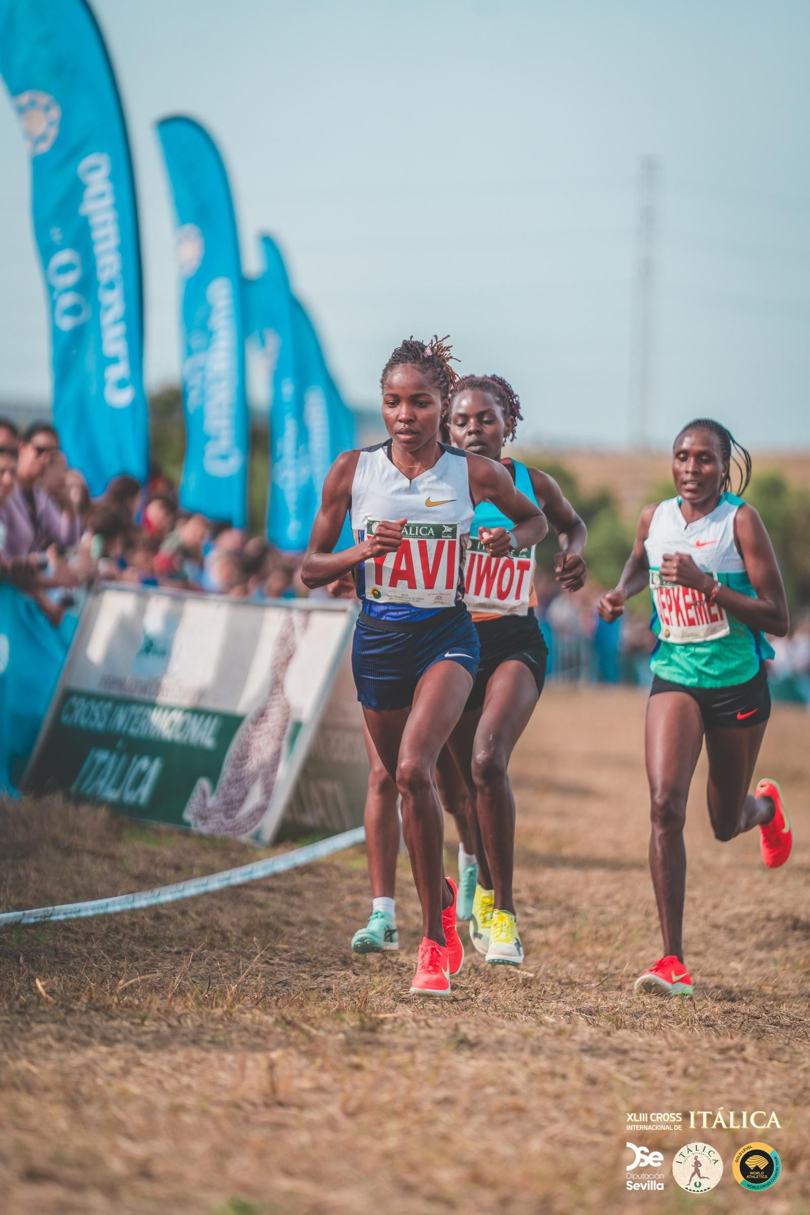 Búscate en las fotos del Cross de Itálica 2025 | 11