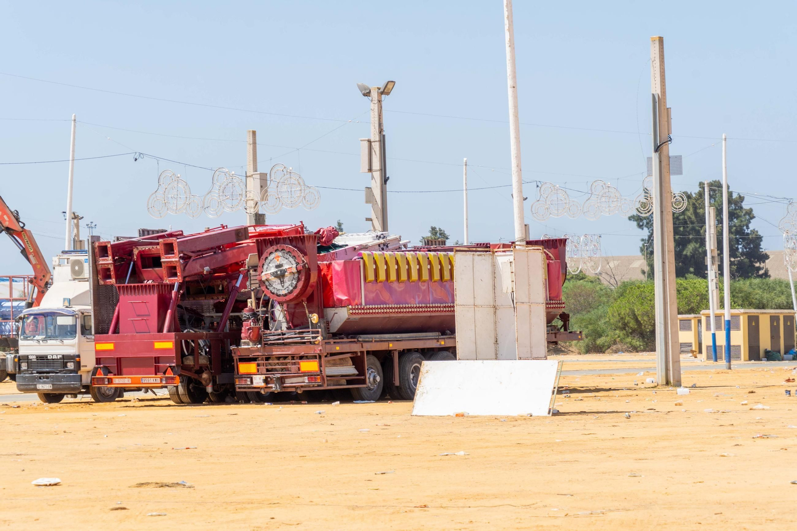 Imágenes del recinto de las Fiestas Colombinas días después de su final