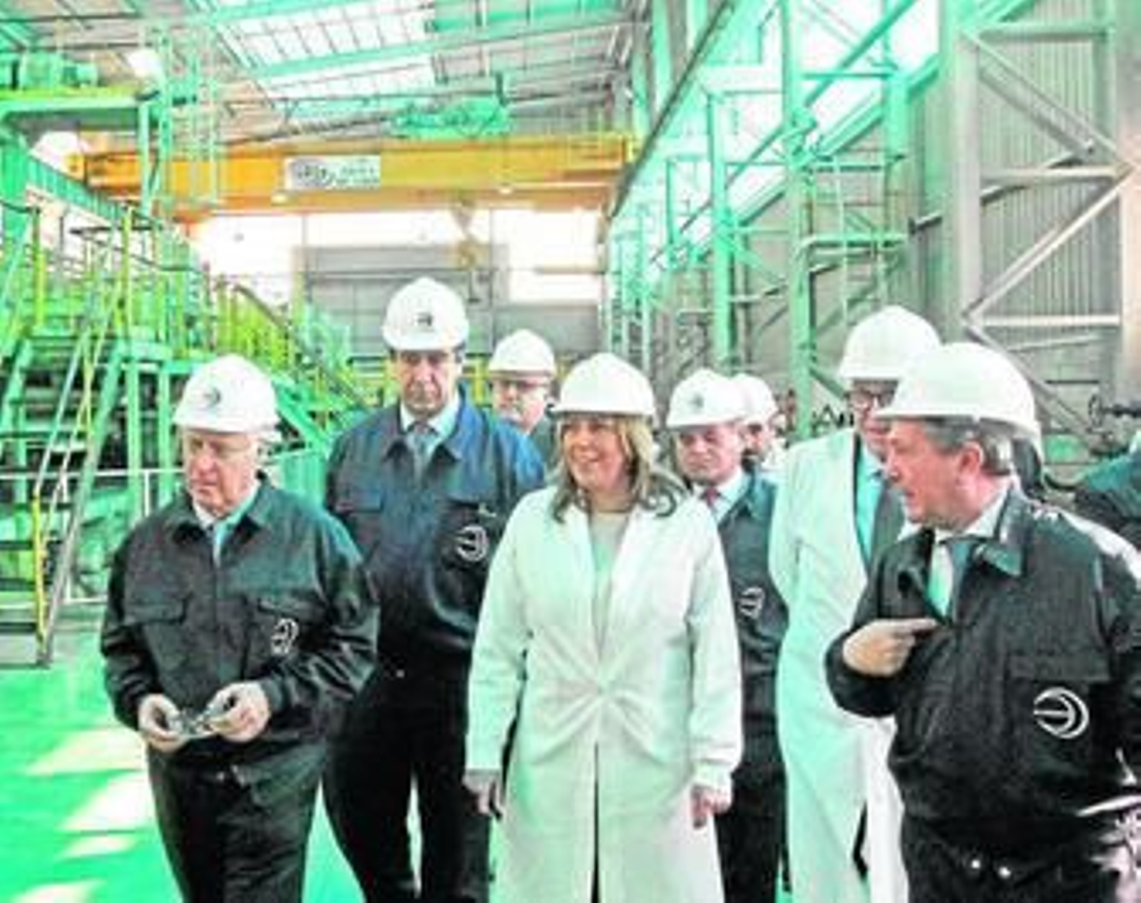 Susana Díaz, ayer en las instalaciones de Acerinox en el Campo de Gibraltar.