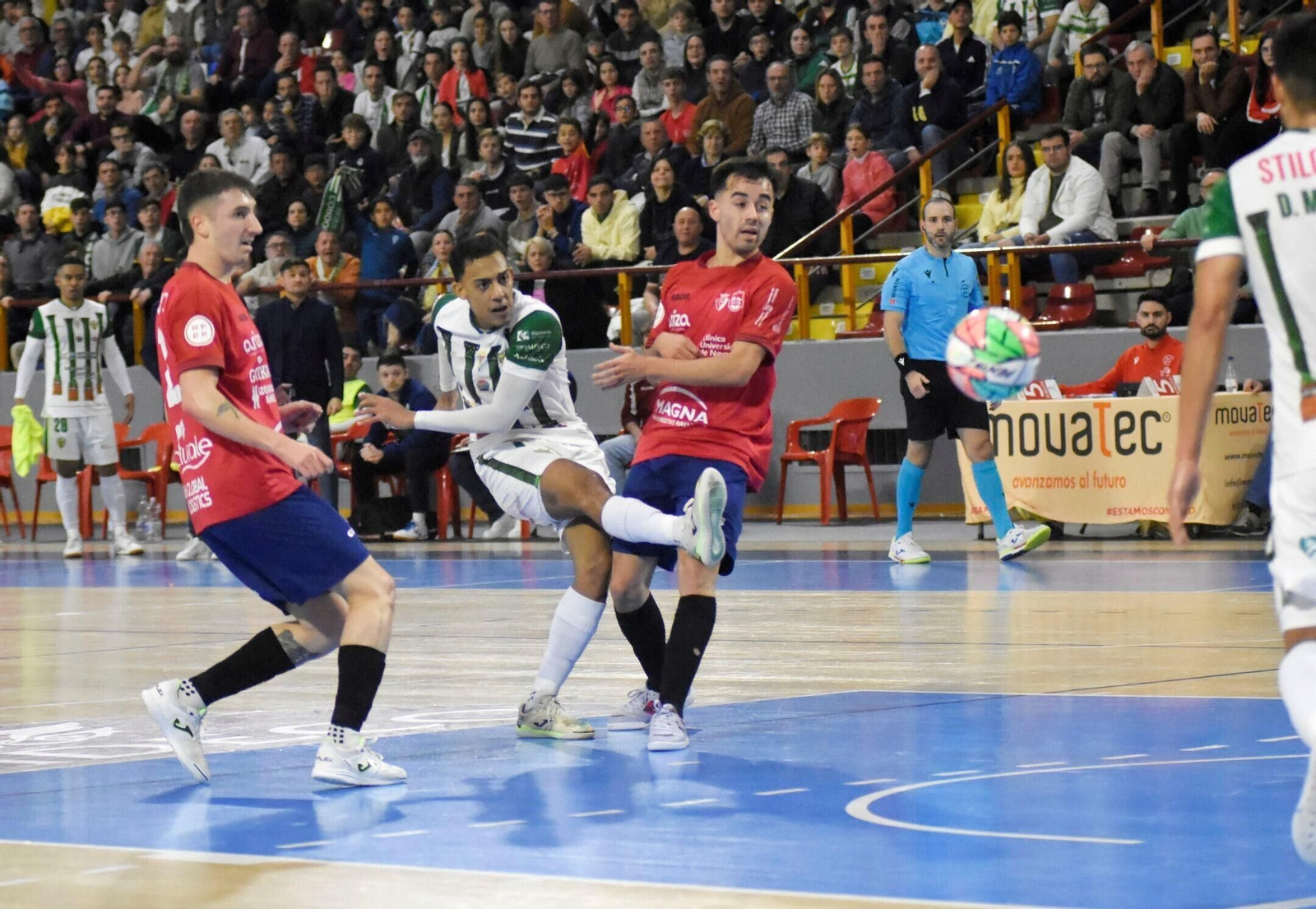 Las mejores fotos del triunfo del Córdoba Futsal ante Osasuna Magna Las mejores fotos del triunfo del Córdoba Futsal ante Osasuna Magna
