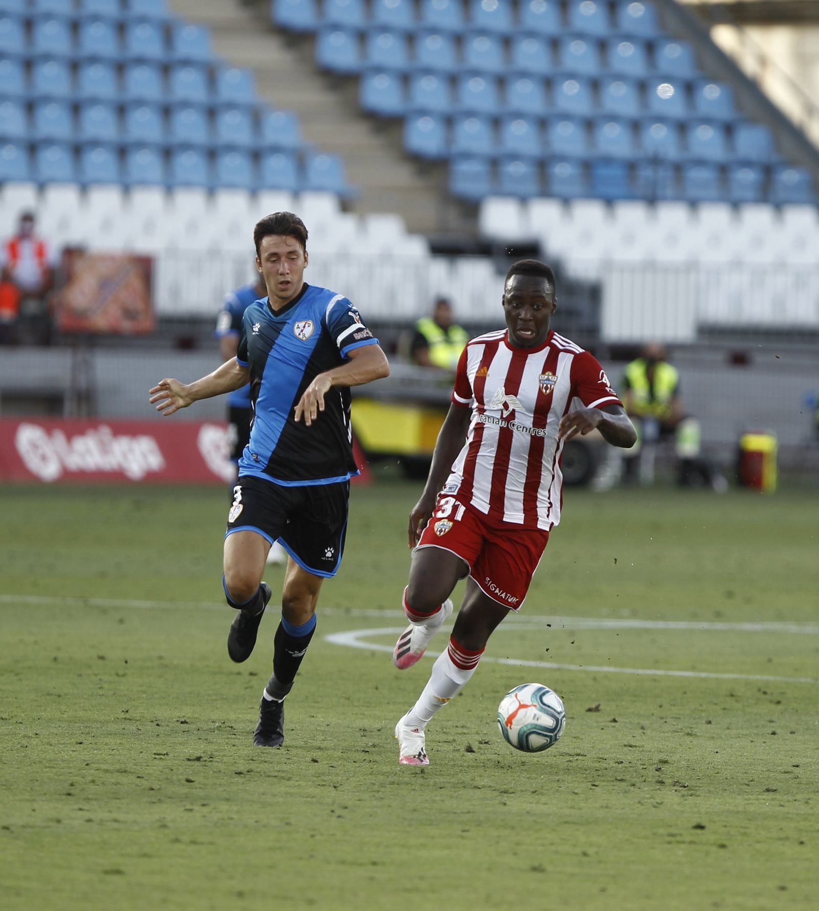 Fotogalería U.D. Almería-Rayo Vallecano