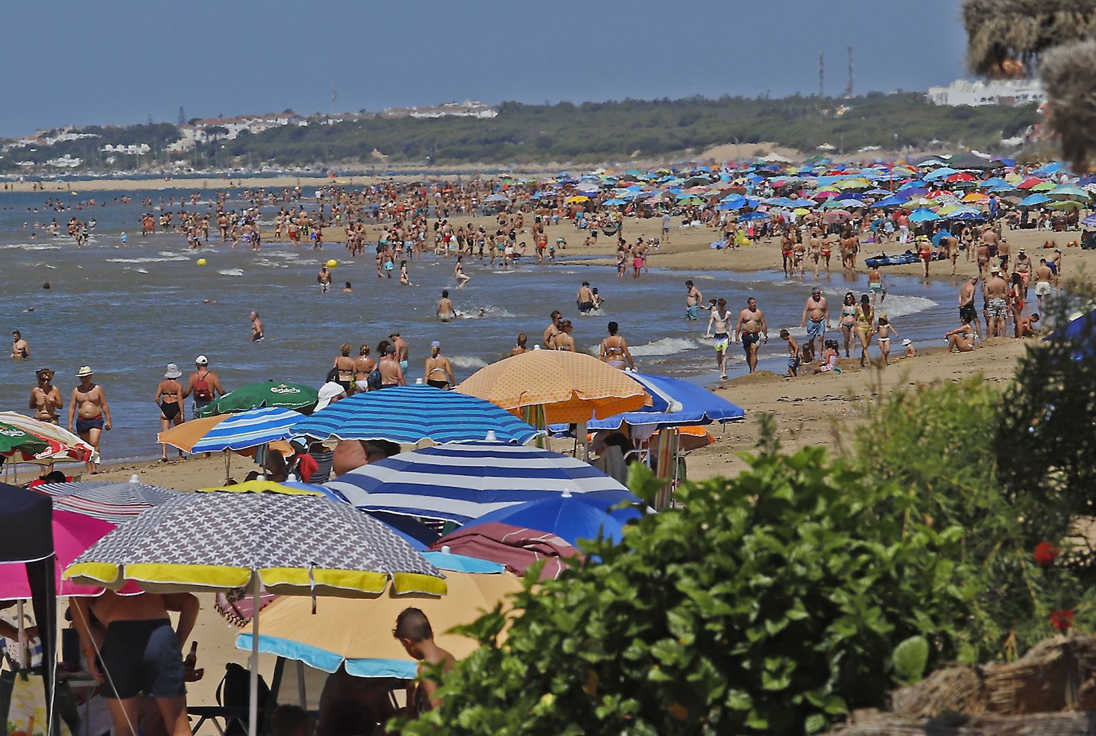 Imágenes de las playas de Huelva en el sábado 15 de agosto