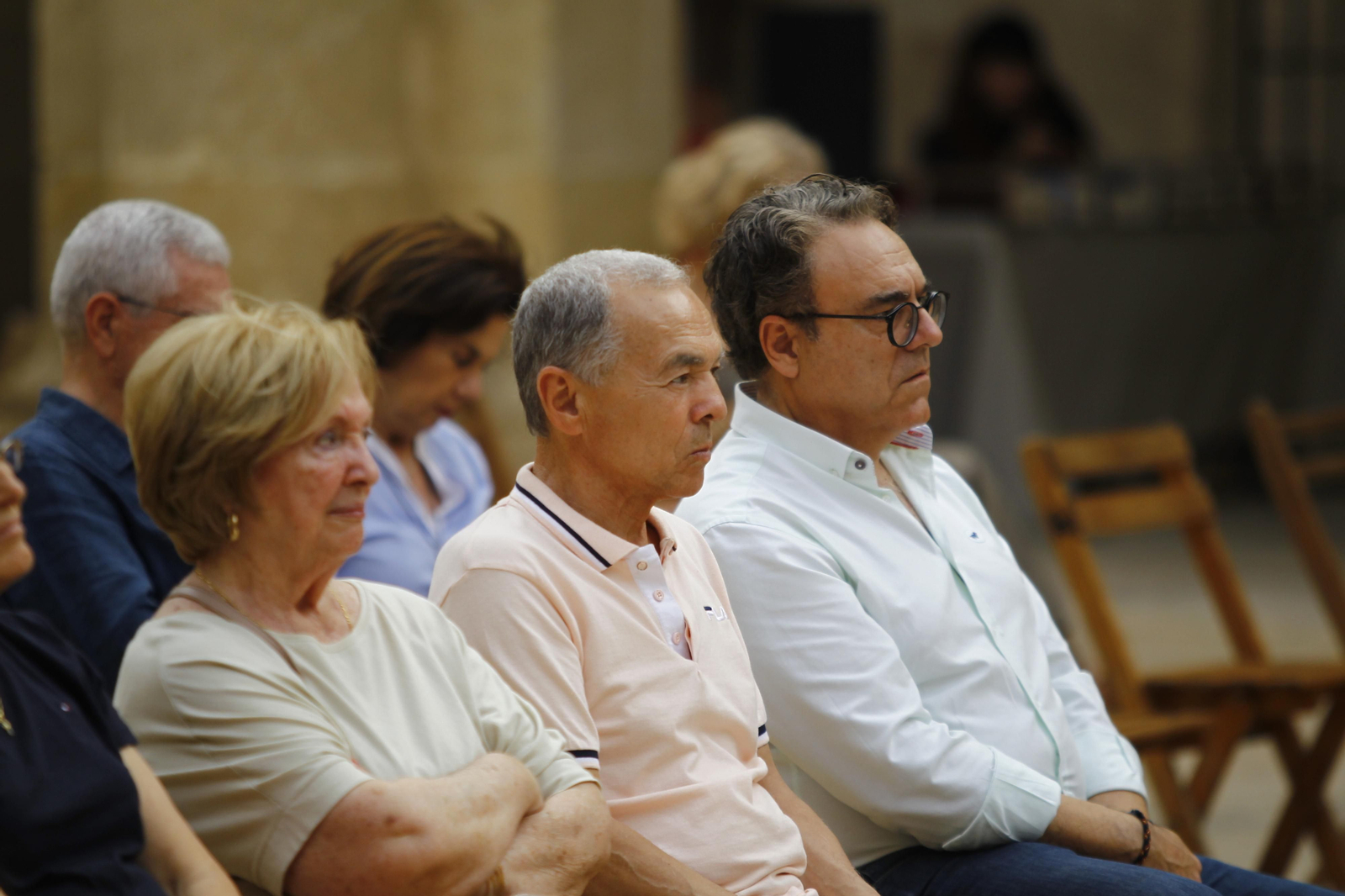 El escritor Jesús Sánchez Adalid, protagonista de Diario de los Libros, en la Catedral de Almería