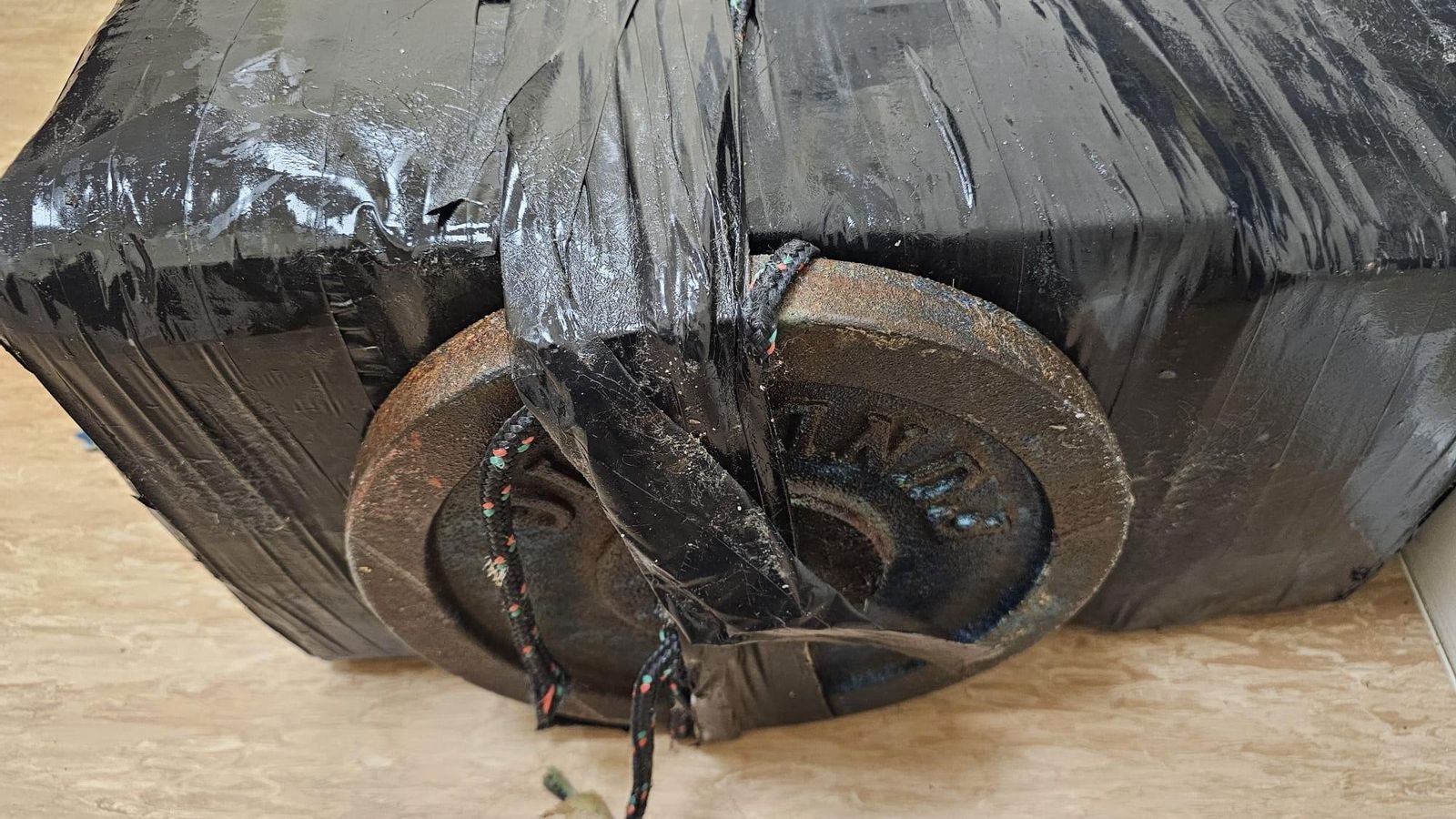 La droga oculta en el barco.