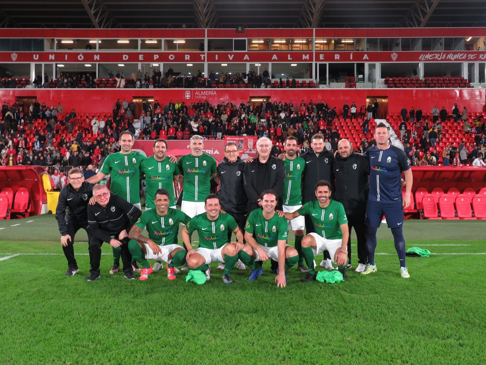 Así fue el reencuentro de nueve ex xerecistas con la andaluza en Almería