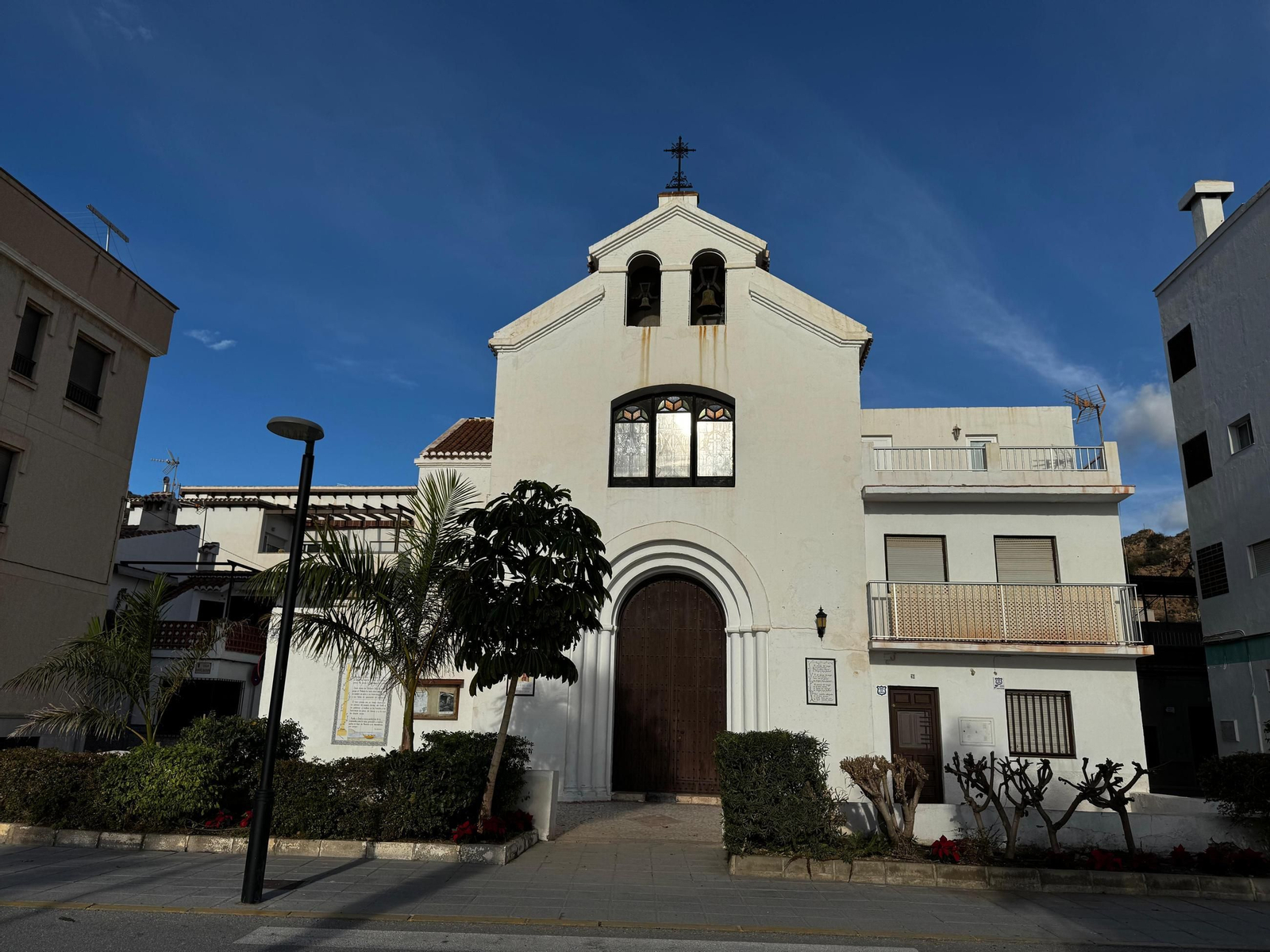 La iglesia del Carmen de Calahonda La iglesia del Carmen de Calahonda