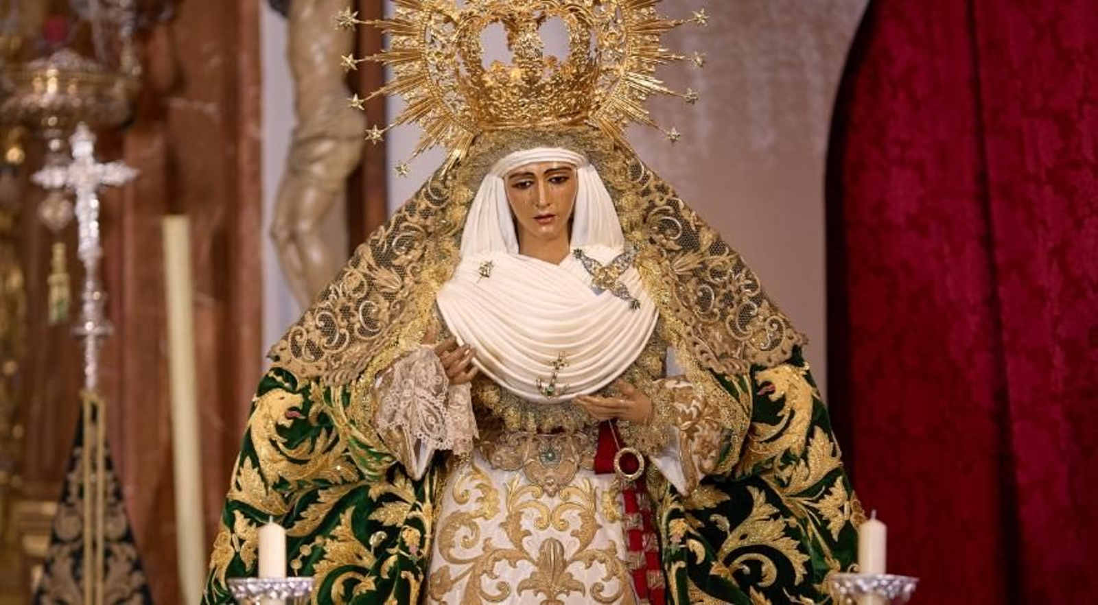 La Esperanza de Triana, preparada para el traslado de este viernes a Santa Ana