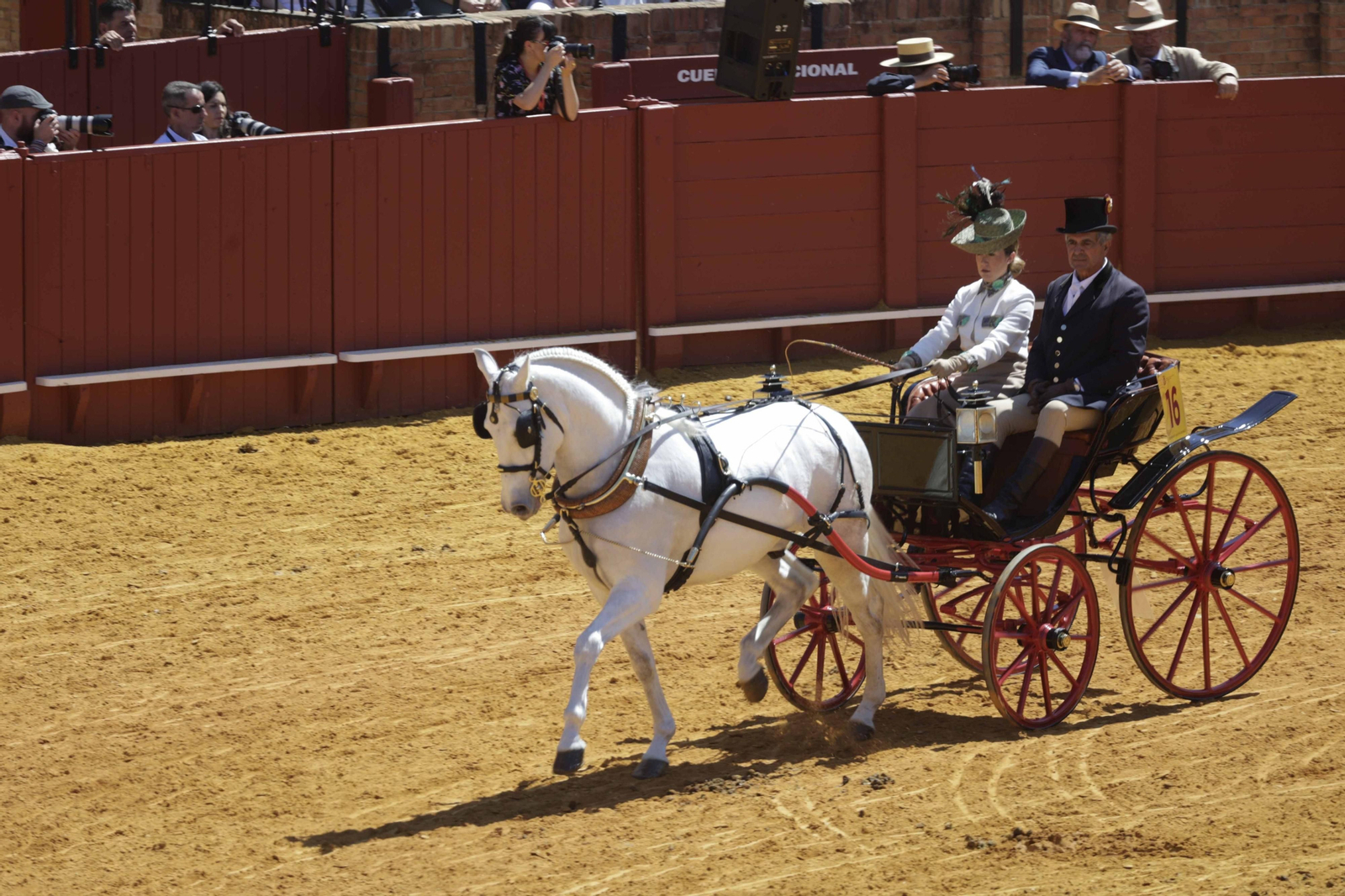 Las imágenes de la exhibición  de enganches en la Maestranza
