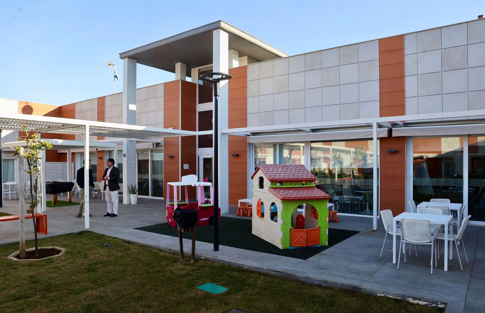 El patio trasero de la Casa Ronald McDonald de Sevilla.