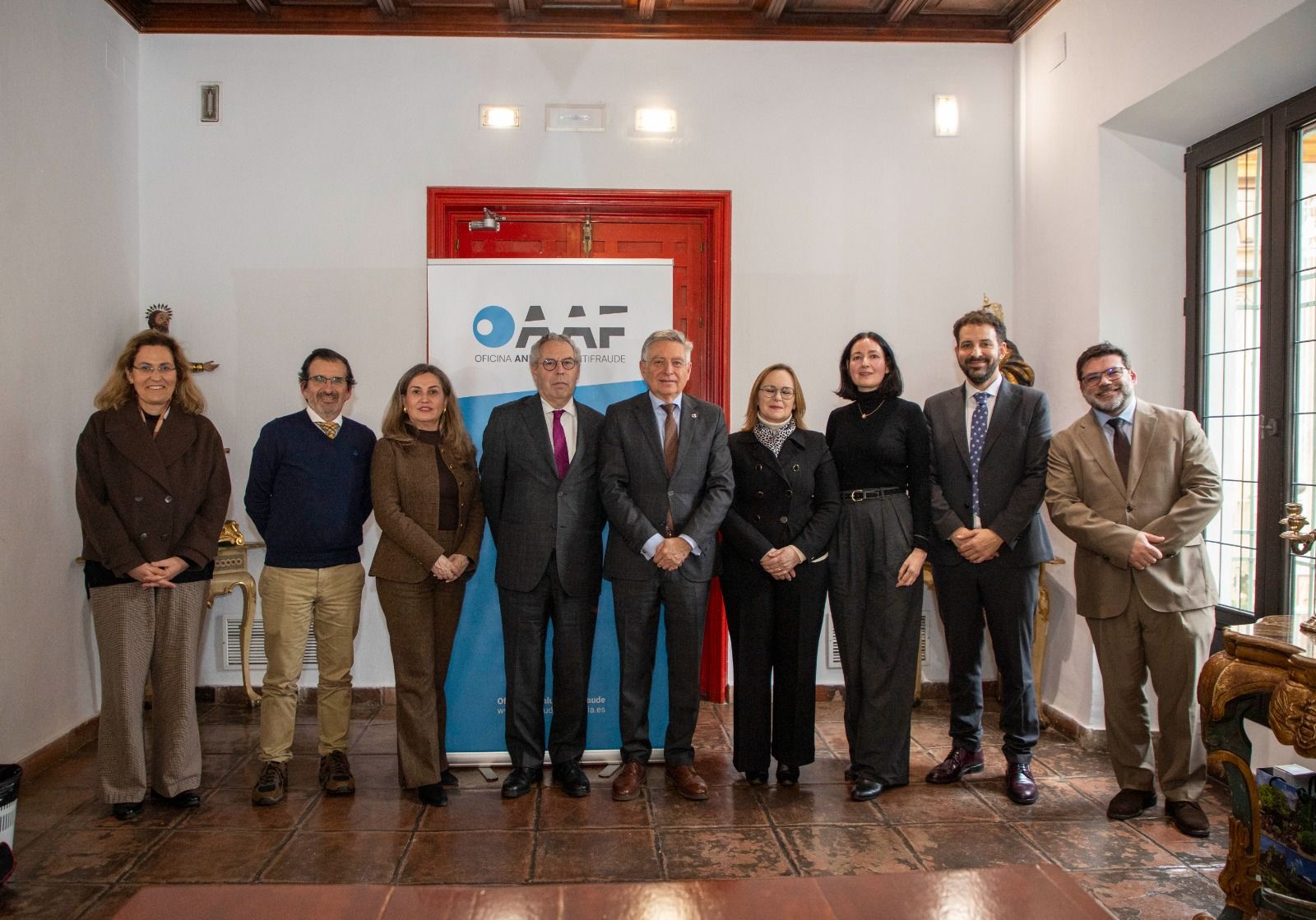 Firma del acuerdo entre la Oficina Andaluza Antifraude y el organismo portugués MENAC.