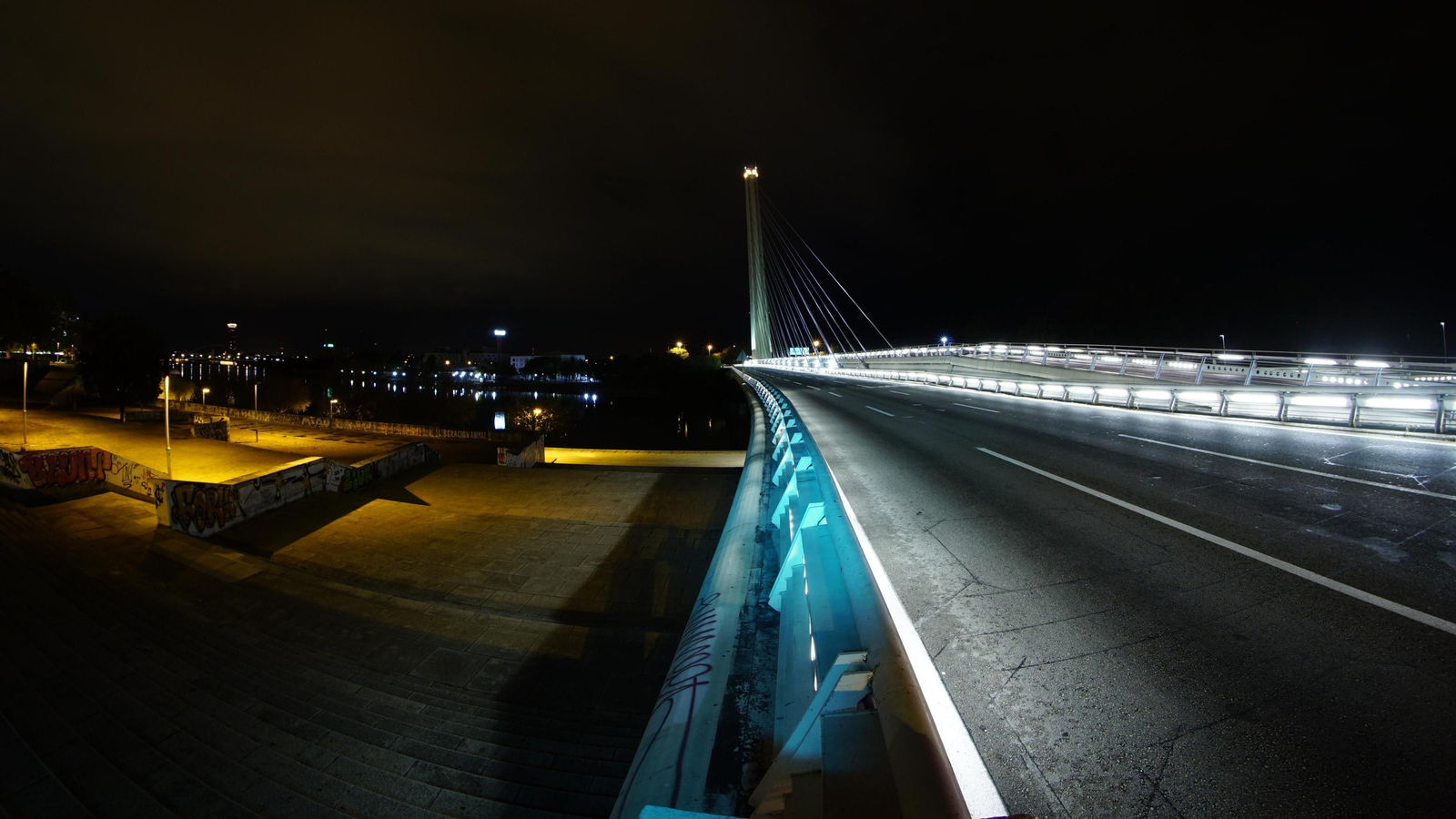Sevilla por la noche