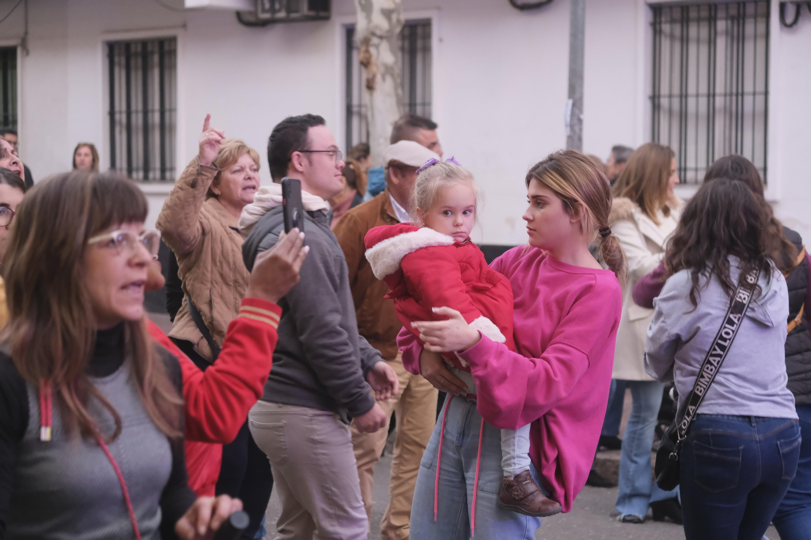 La gran fiesta de Pretardebuena en el barrio de la Viñuela de Córdoba, en fotografías