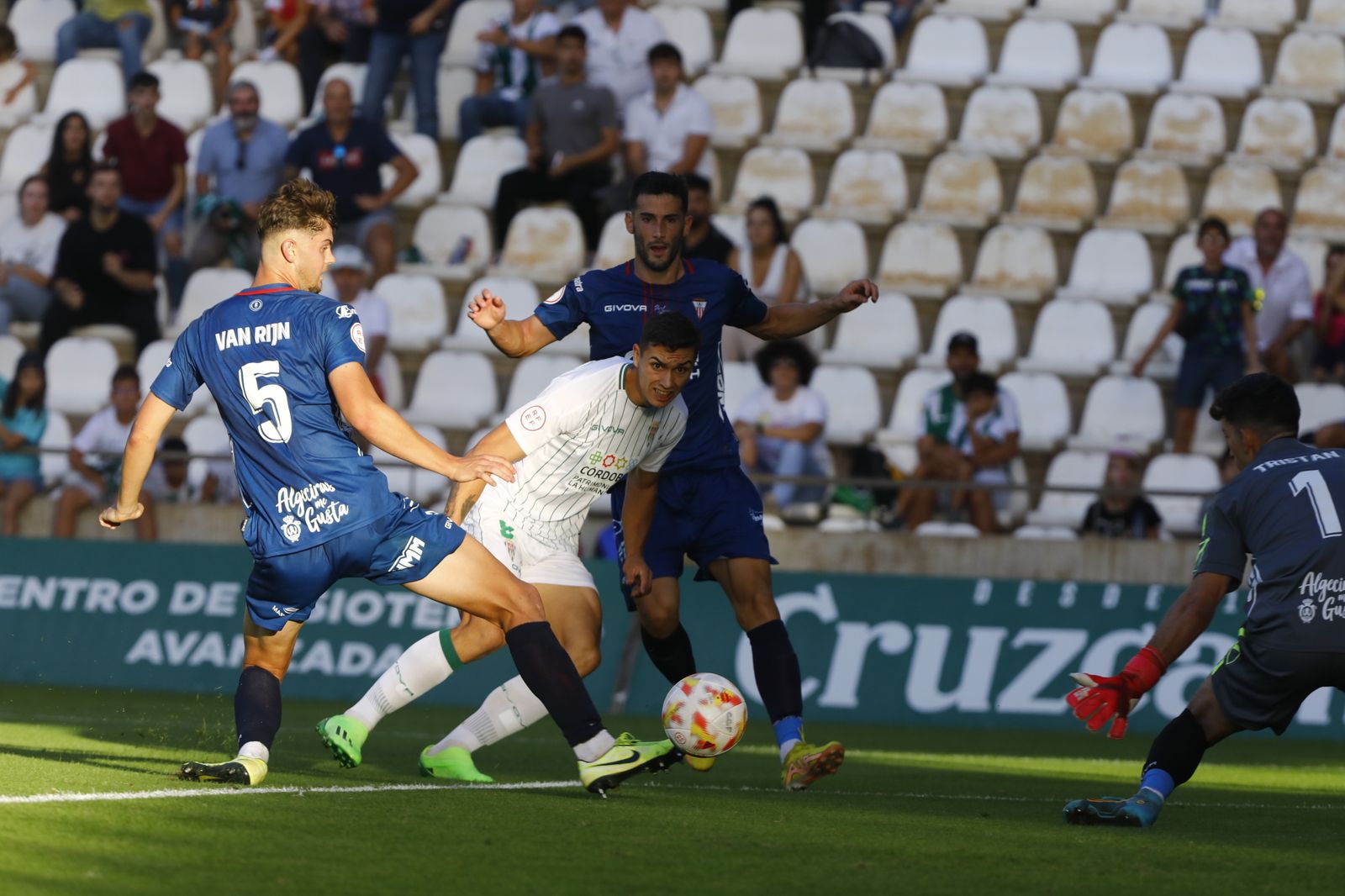 Las mejores imágenes del partido entre el Córdoba CF y el Algeciras