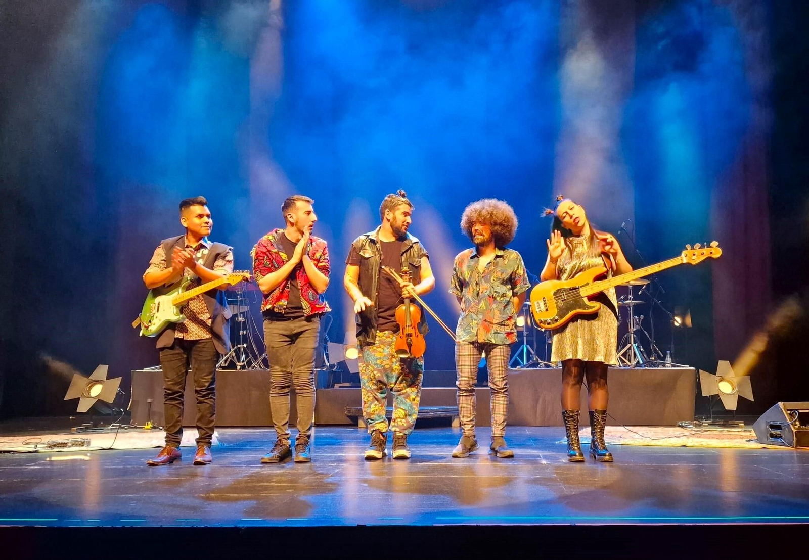 Strad con el resto de miembros del grupo en Roquetas.