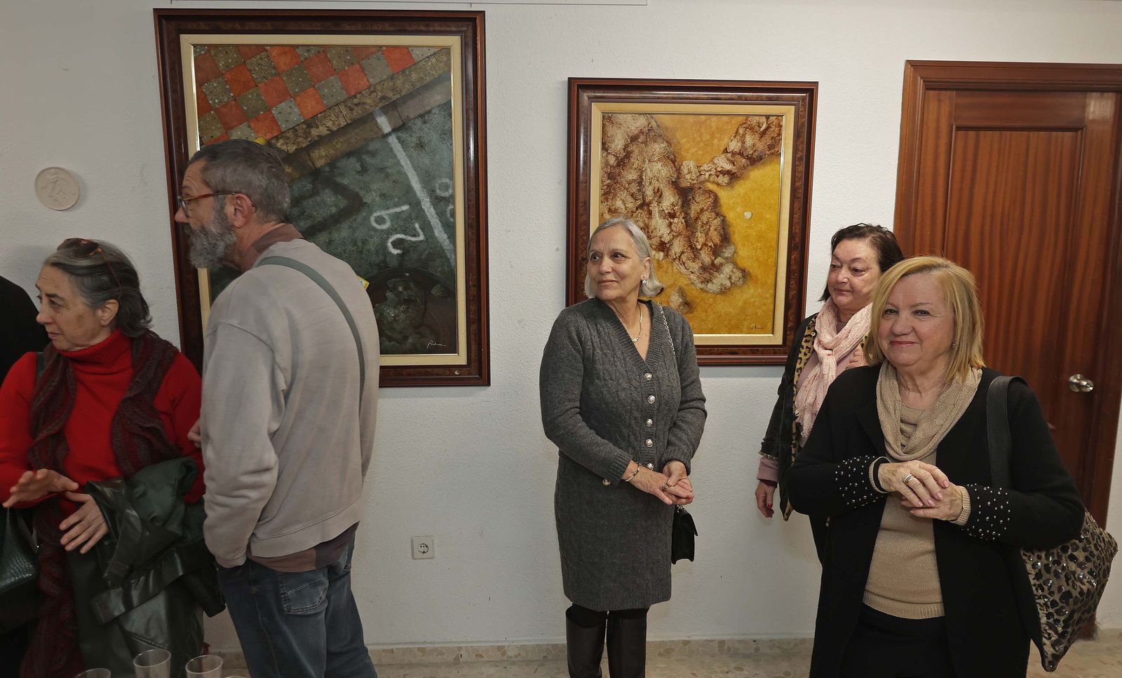 Fotos de la exposición de Juan Zahara en la asociación cultural Alarte de Algeciras