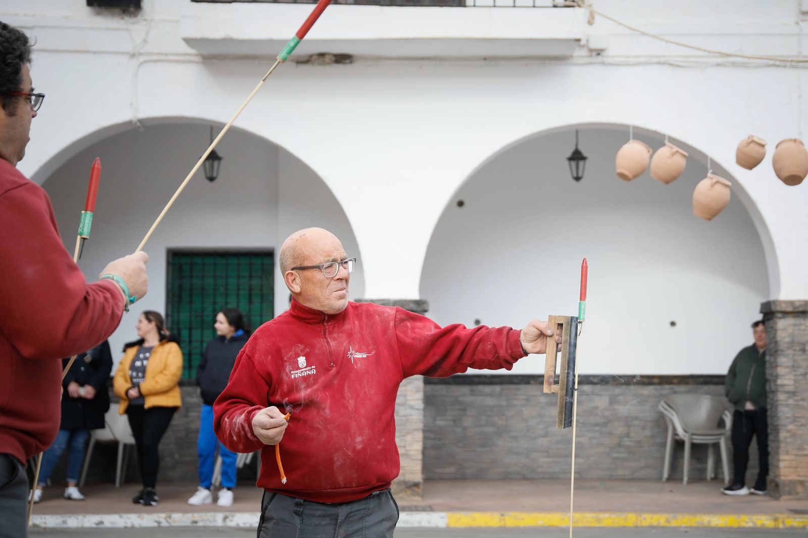Las mejores imágenes del cierre de fiestas en Fiñana con "Las Ollas"