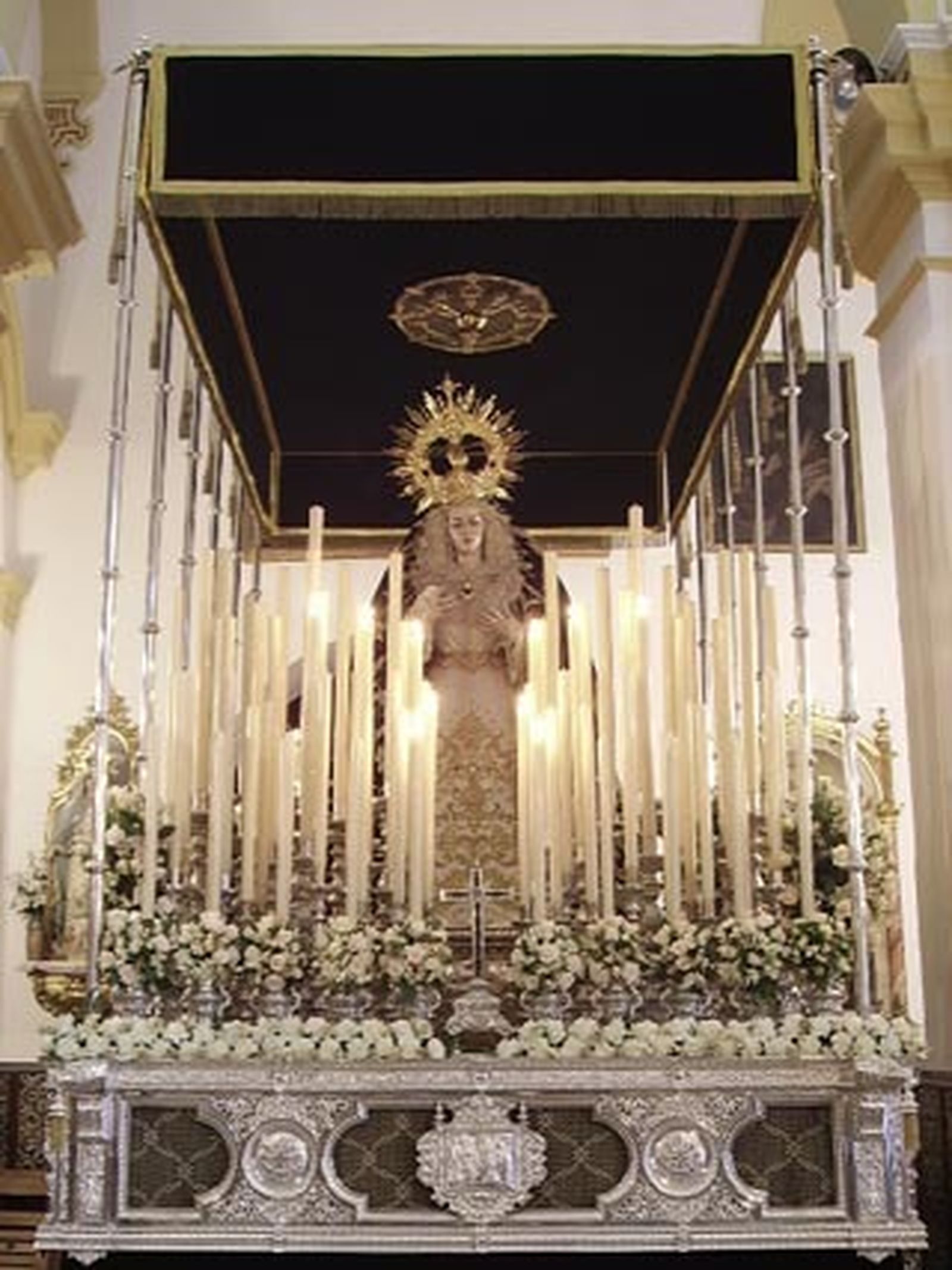 Villanueva del Ariscal procesiona el Viernes de Dolores