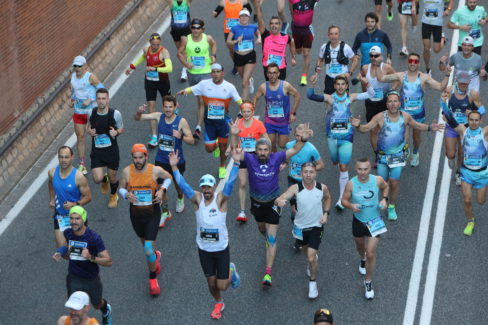 Búscate en la Zurich maratón de Sevilla