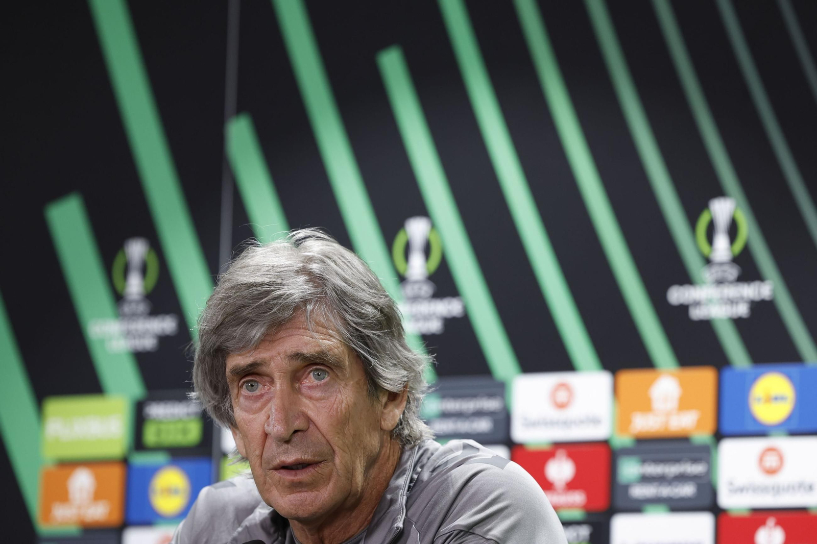 Las fotos de la previa del Betis - Jagiellonia