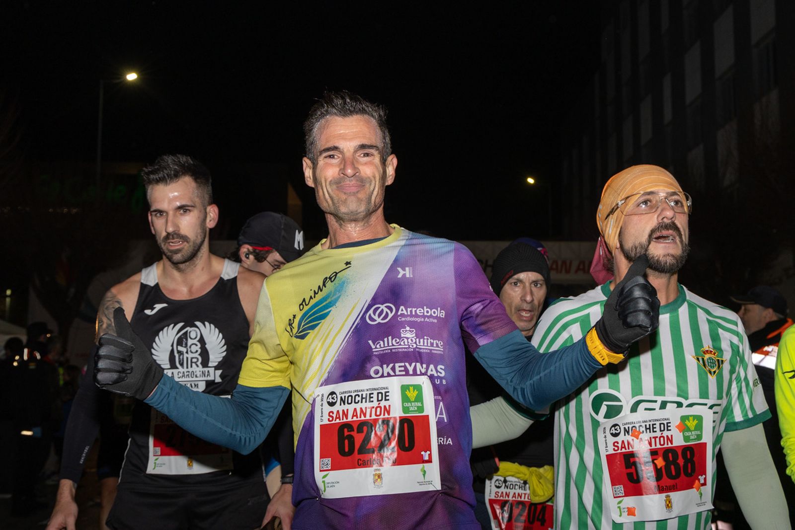 En imágenes: búscate en tu llegada a meta de la Carrera de San Antón 2026