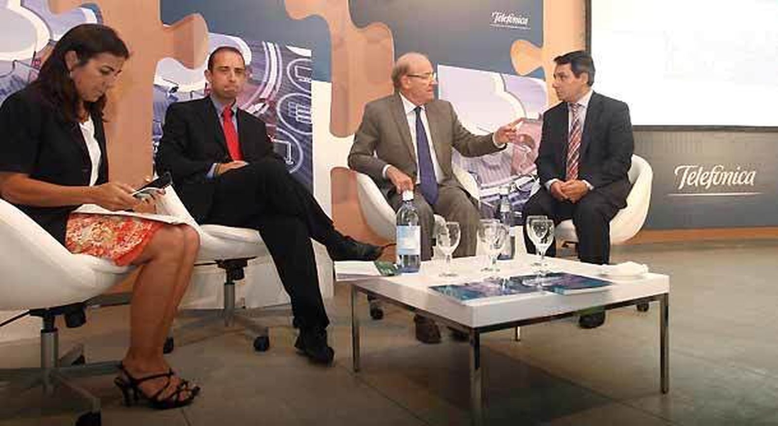 La empresa andaluza se hace social