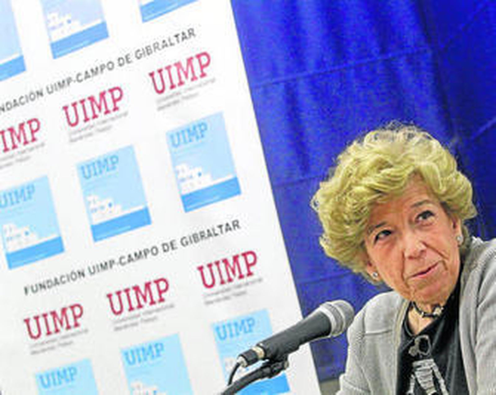 Pilar Urbano, durante su conferencia en la UIMP.