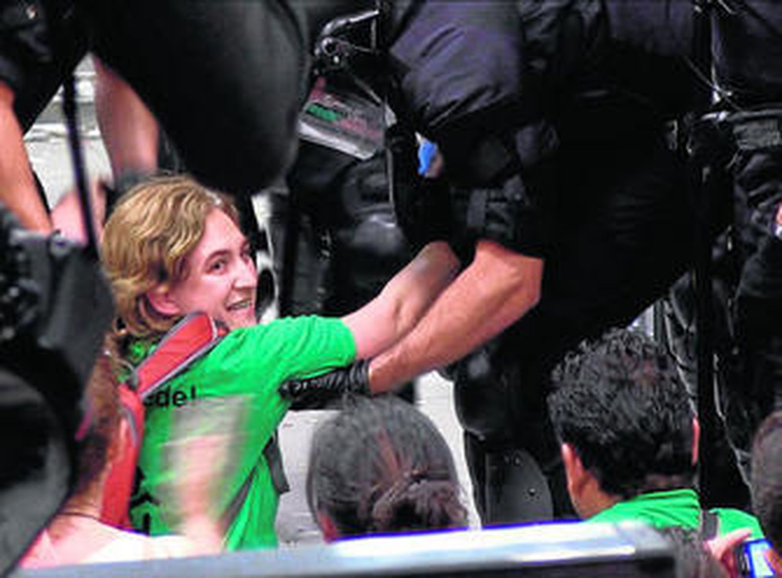 Ada Colau, en una escena de 'Alcaldesa', de Pau Faus.