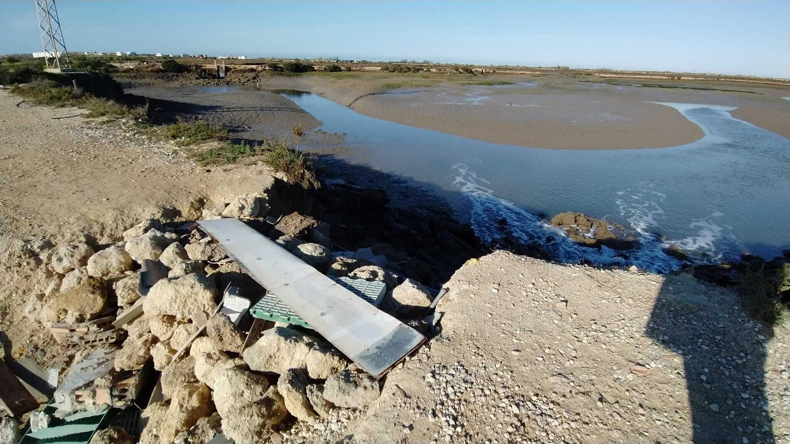 La degradación de la salina La Carabela en San Fernando