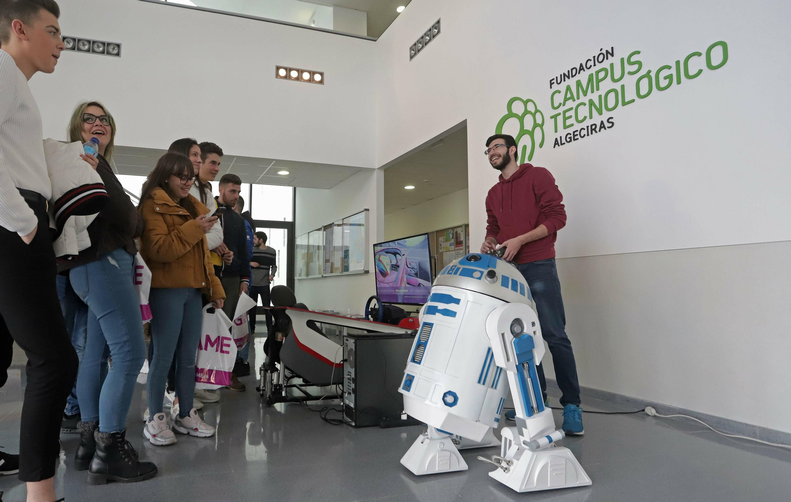 Una actividad divulgativa en la sede de la Fundación Campus Tecnológico de Algeciras.