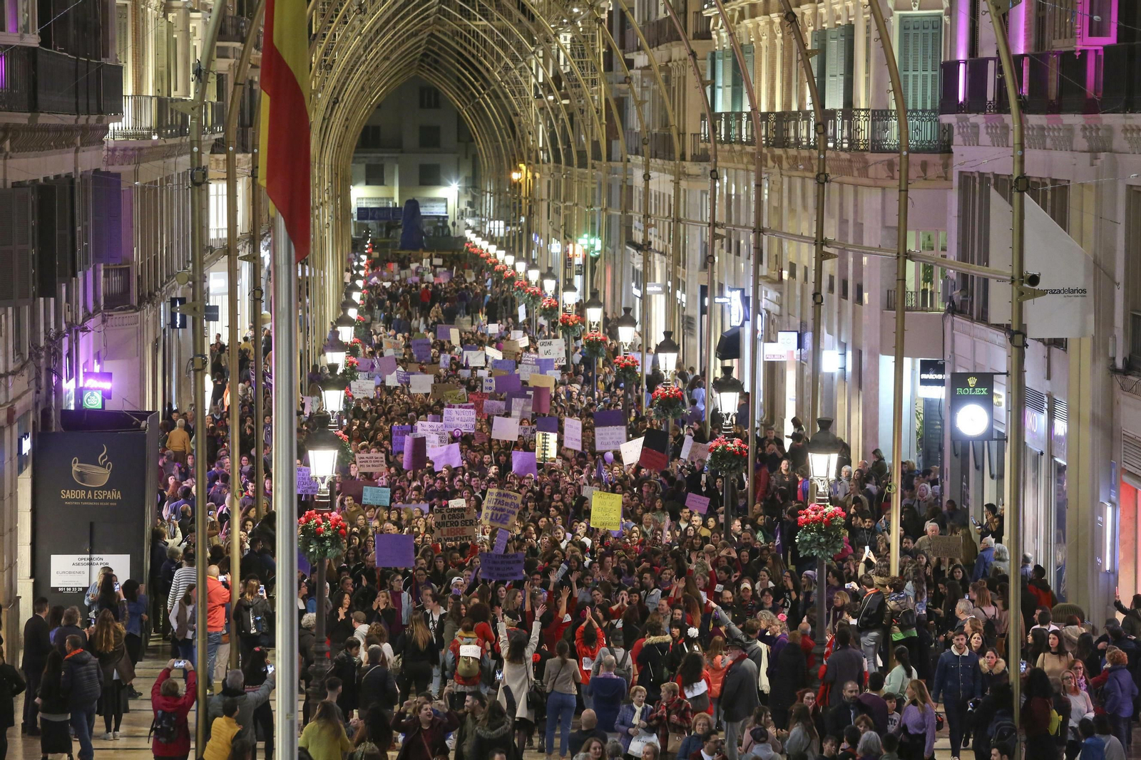 Un momento de la manifestación en la calle Larios.