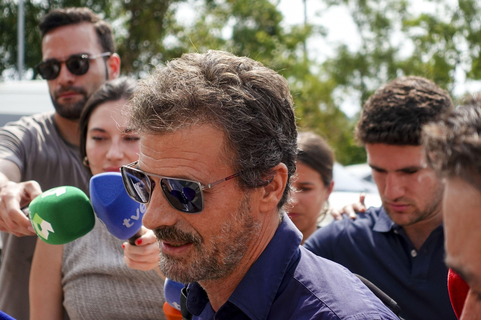 Rodolfo Sancho habla para los medios españoles congregados este segundo día ante el tribunal de Samui