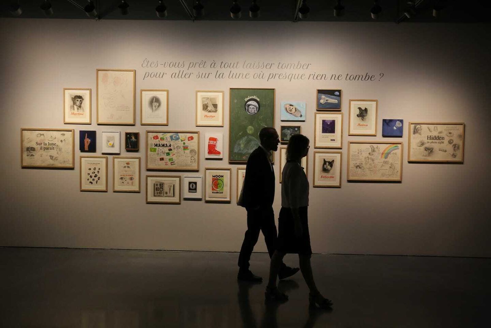 La exposición de la llegada del hombre a la Luna en el Pompidou de Málaga, en fotos