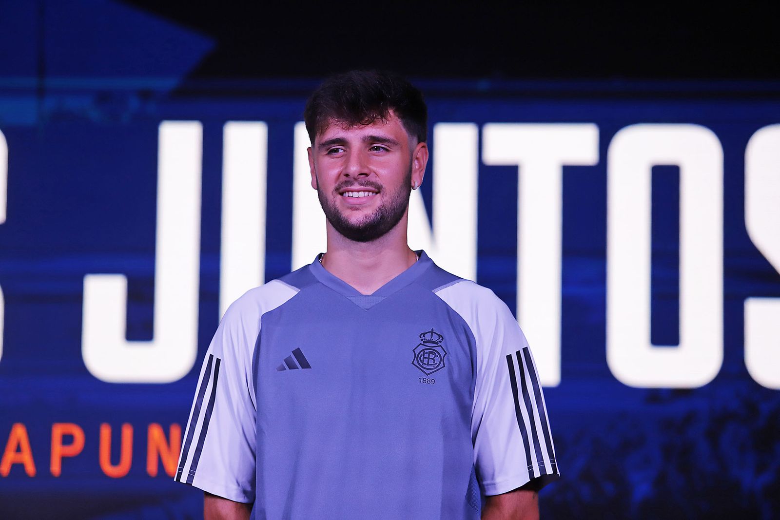 Imágenes de las nuevas equipaciones del Recreativo de Huelva para la temporada 2023/24