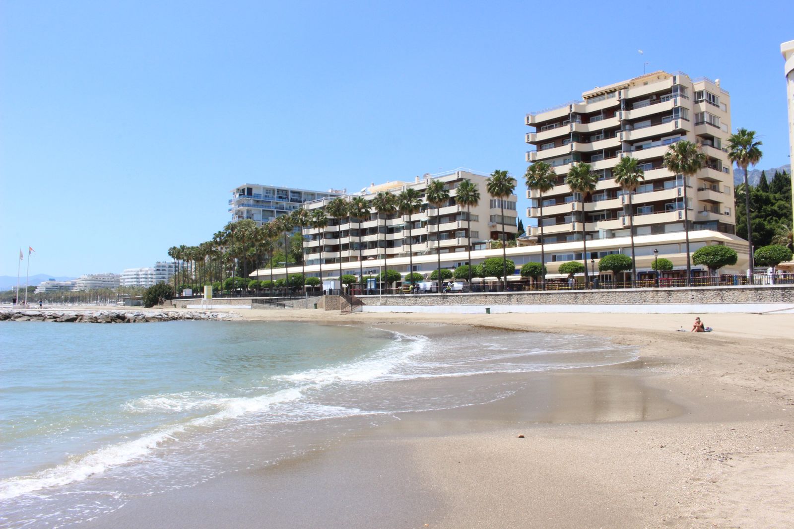 La playa de El Faro en Marbella en el camino hacia la fase 2 de la desescalada